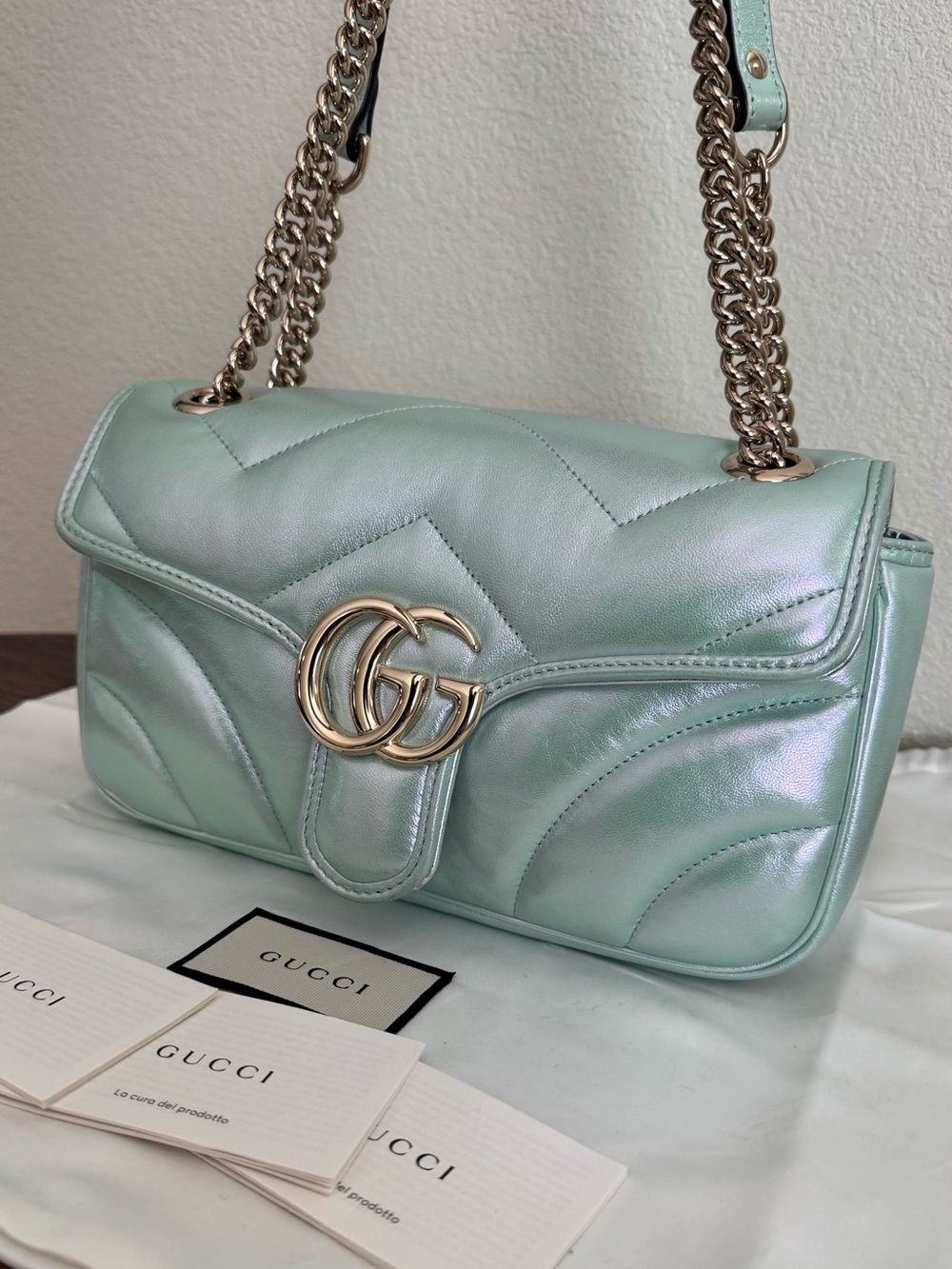 GUCCI GG Marmont Limited Edition Iridescent Calf Leather Chain Bag - Picture 3 of 10